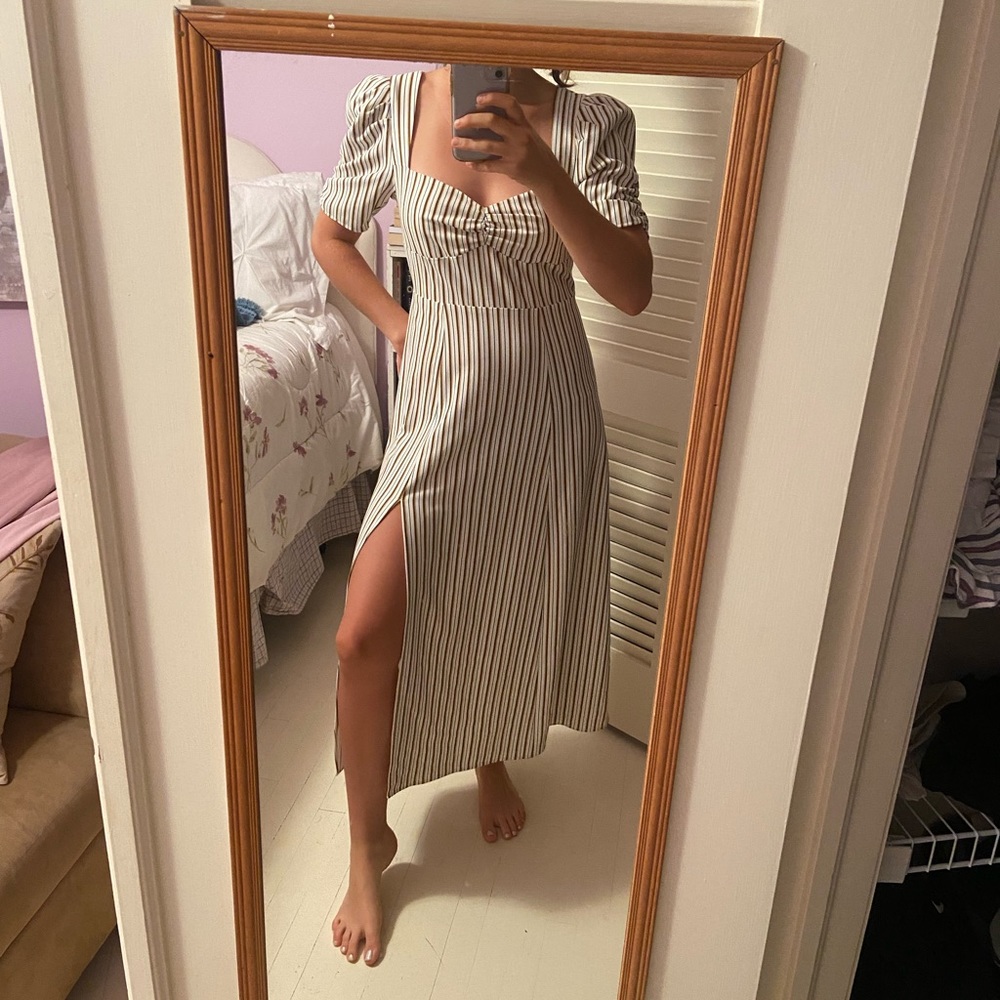 Danielle Bernstein Size 4 Maxi dress